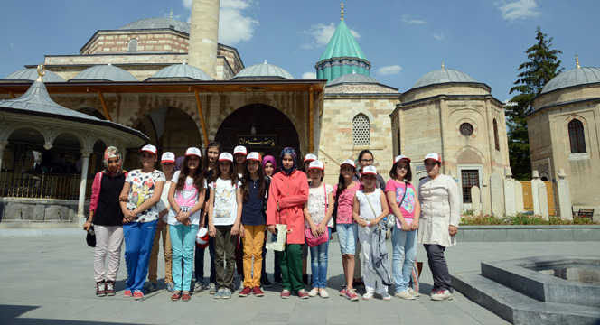 KOMEK Yaz Okullarıyla öğrenciler hem eğleniyor hem öğreniyor