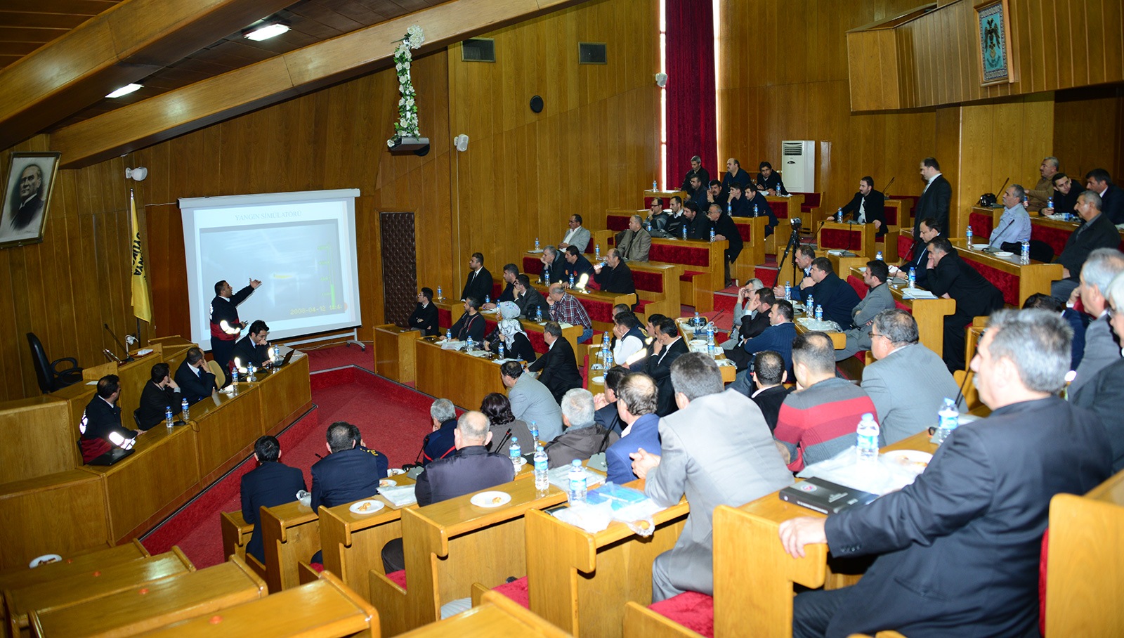 İtfaiyeden İlçelere Yönelik Hizmet İçi Eğitim Semineri