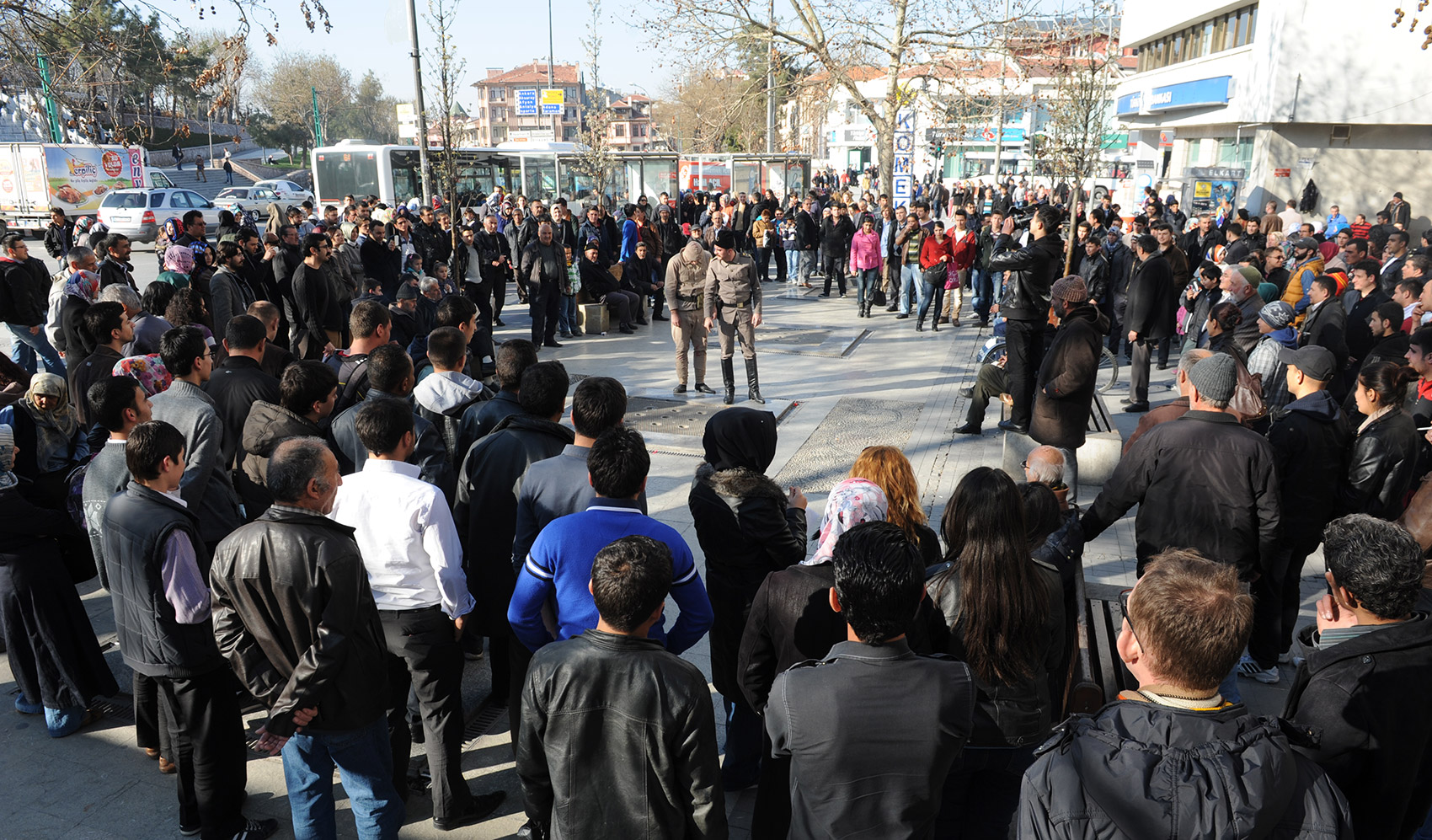 Çanakkale'de Yaşanan Kahramanlığa Dikkat Çekiliyor