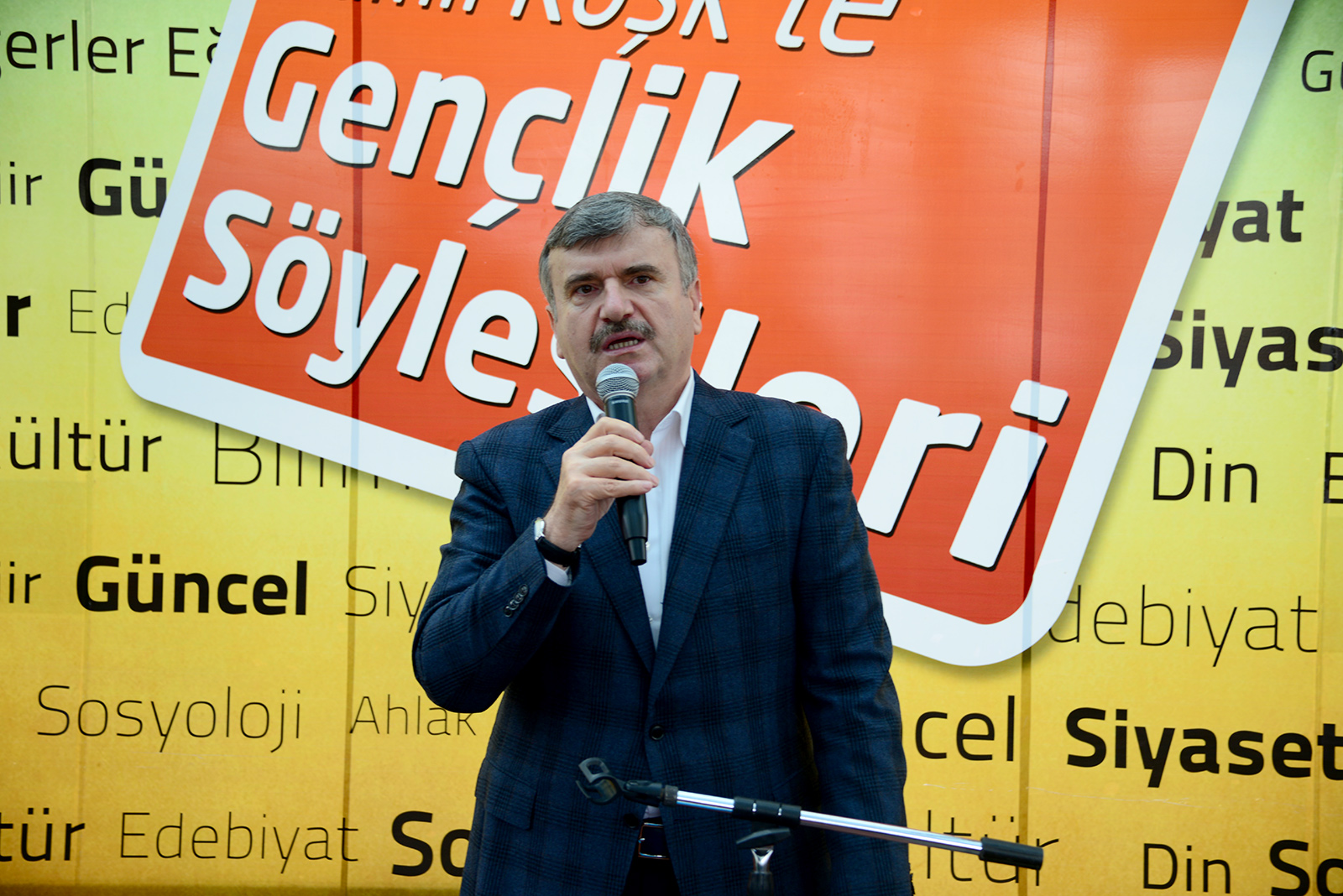 Konya'nın Tam Bir Kültür Şehri Olması İçin Çalışıyoruz