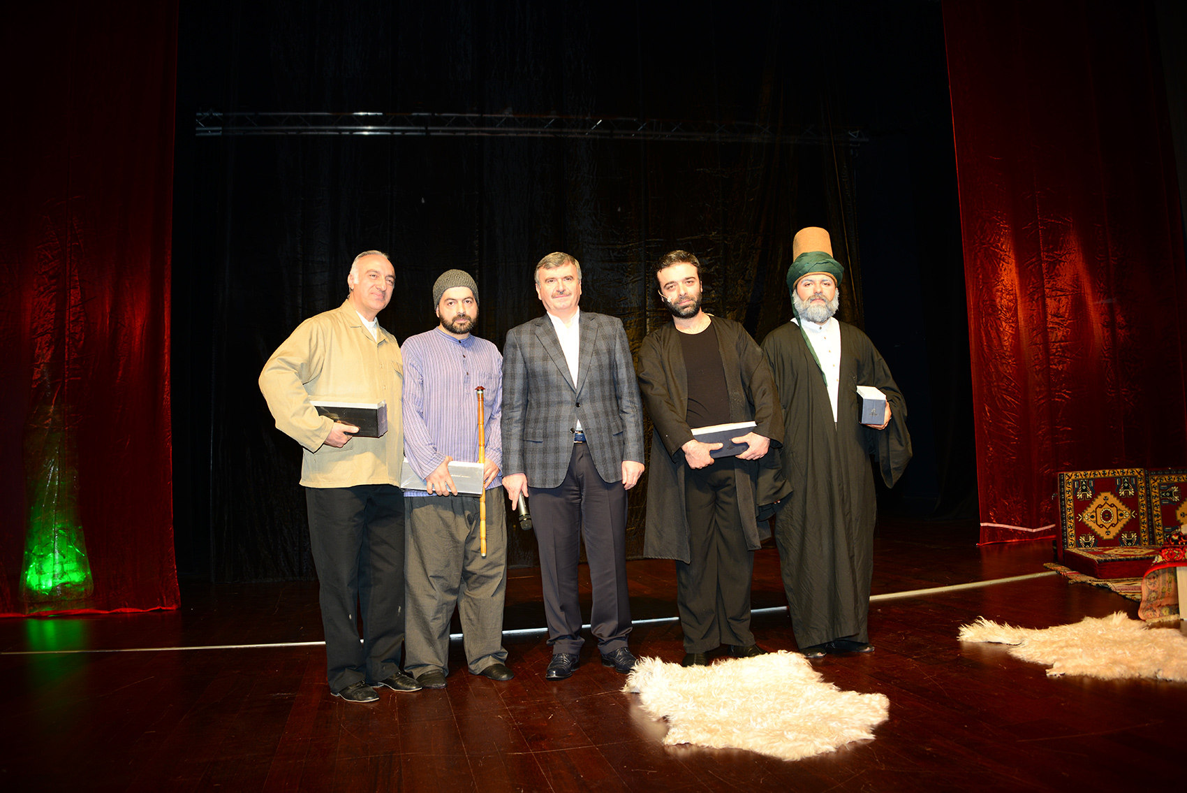 Hoşgörüyü Anlatan Derviş İsimli Oyun Sahnelendi