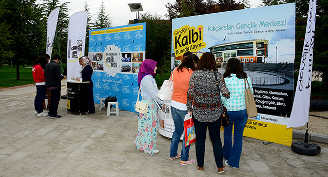 Konya'yı Tercih Eden Öğrenciler Bilgilendiriliyor