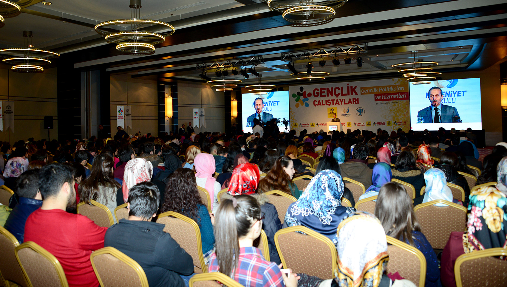Gençlik Politikaları ve Hizmetleri Çalıştayı Yapılıyor