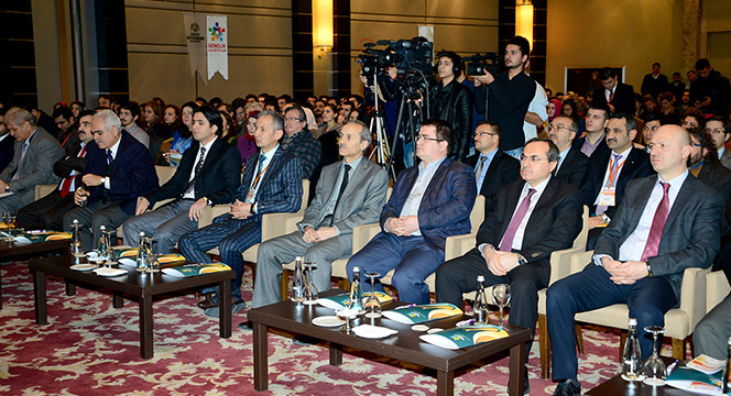 Gençlik Politikaları ve Hizmetleri Çalıştayı Yapılıyor