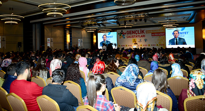 Gençlik Politikaları ve Hizmetleri Çalıştayı Yapılıyor