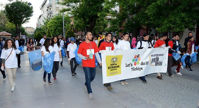 Gençler 'Haydi Yapalım' Diyerek Çevreye Dikkat Çekti