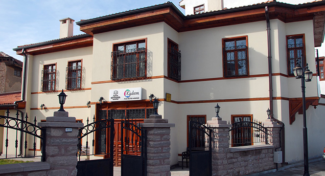 KADEM, Aile Yapısının Korunmasına Katkı Sağlıyor