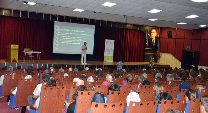 KADEM'den Öğretmenlere Seminer