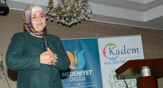 Kadem'den 'Sevgide Cömertlik' Semineri