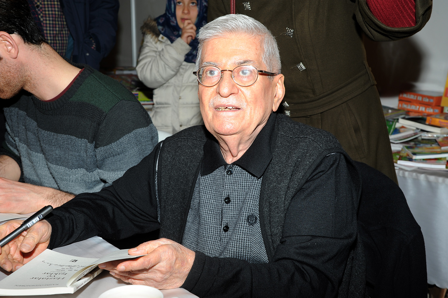 Konya Kitap Günleri'nde Nuri Pakdil ve Rasim Özdenören İzdihamı