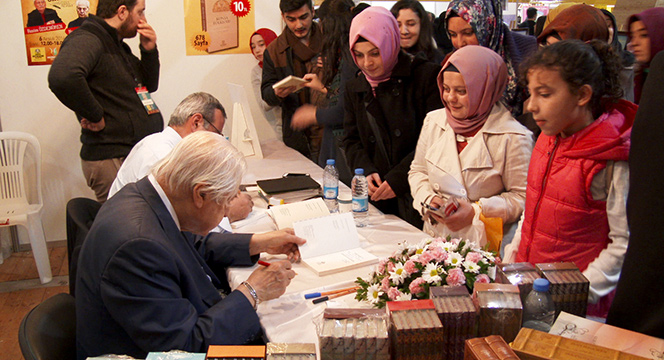 Konya Kitap Günleri'nde Nuri Pakdil ve Rasim Özdenören İzdihamı