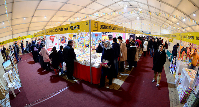 Konya Kitap Günleri Yoğun İlgi Görüyor