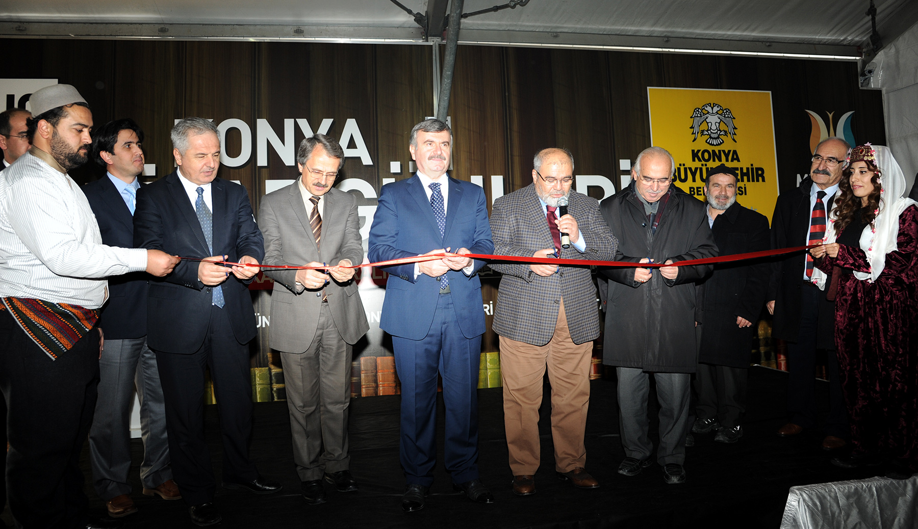 Konya Kitap Günleri Şehir Meydanı'nda Açıldı