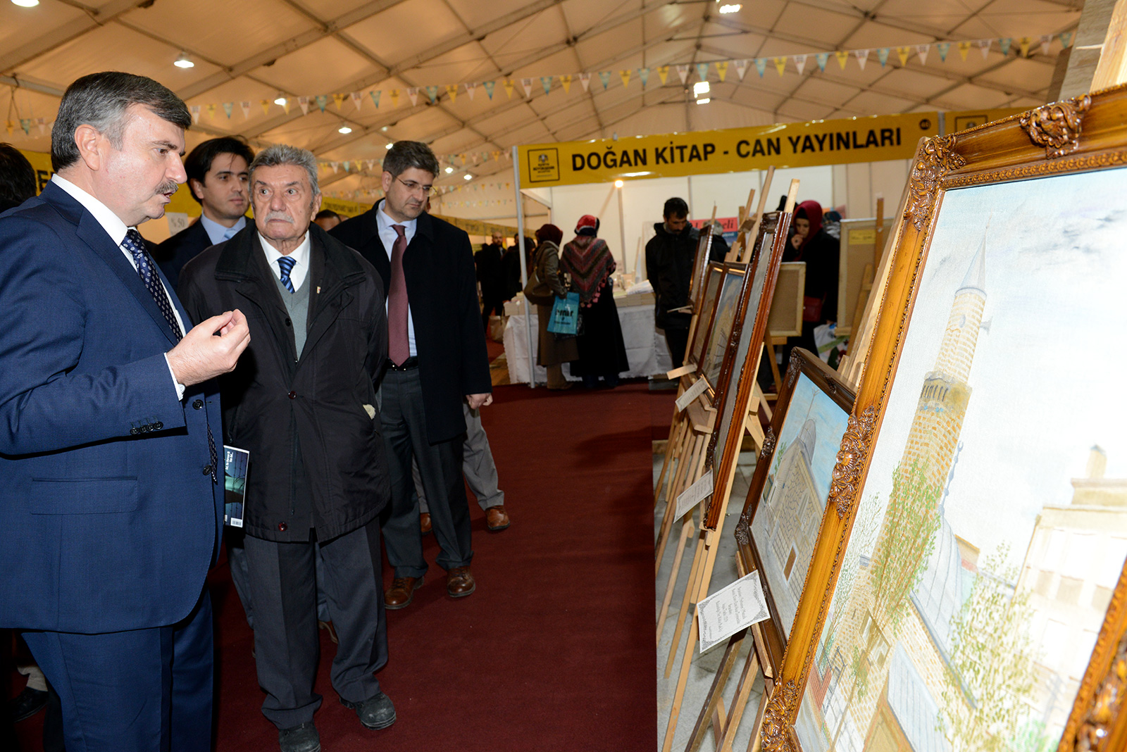 Konya Kitap Günleri Şehir Meydanı'nda Açıldı