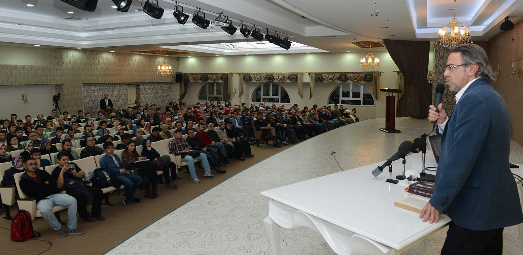 Yakın Tarihimizin Doğru Öğrenilmesi Gerekiyor