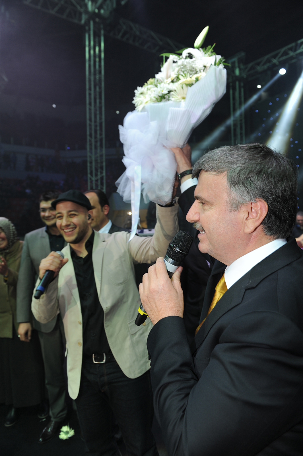 15 Bin Kişi Büyük Bir Coşkuyla Kutlu Doğum'u Kutladı
