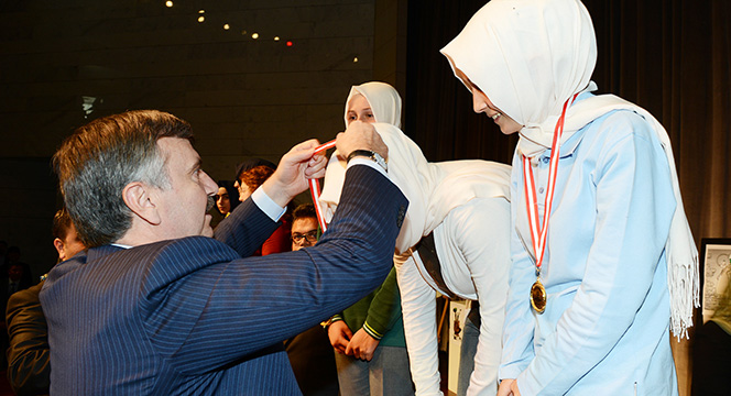 Liseler Arası Münazara Yarışması Sonuçlandı