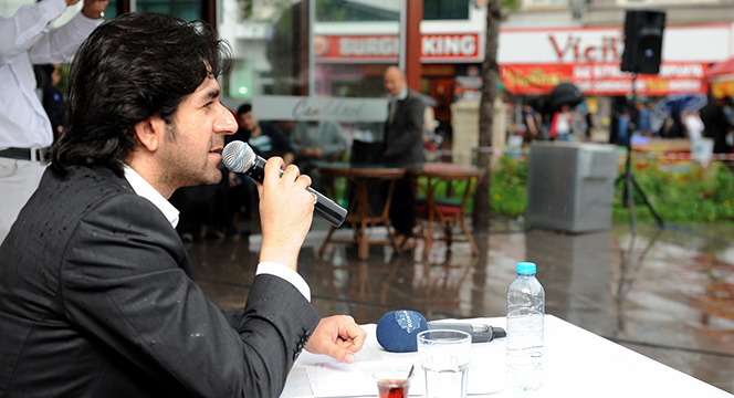 Camlı Köşk'te Gençlik Söyleşileri'ne Serdar Tuncer Konuk Oldu