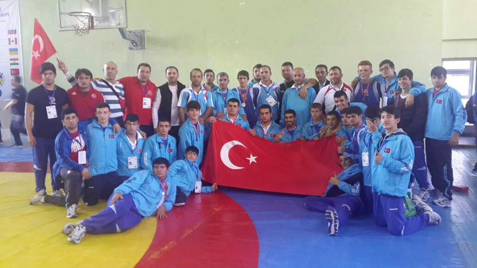Başarısını Dünyaya 'Duyurdu'