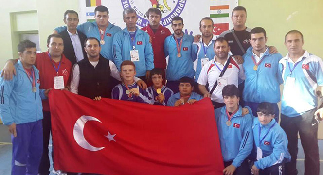 Başarısını Dünyaya 'Duyurdu'