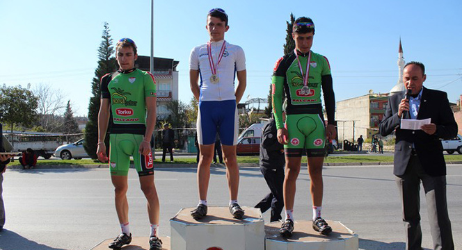 Sporcularımızdan Bisiklet ve Güreşte Türkiye Şampiyonluğu