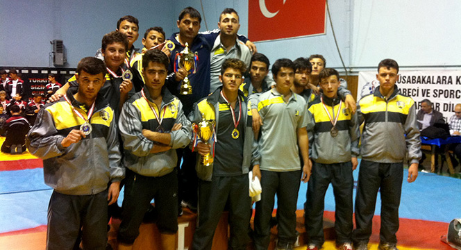 Sporcularımızdan Bisiklet ve Güreşte Türkiye Şampiyonluğu