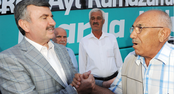 Başkan Akyürek Derebucaklılarla İftar Yaptı