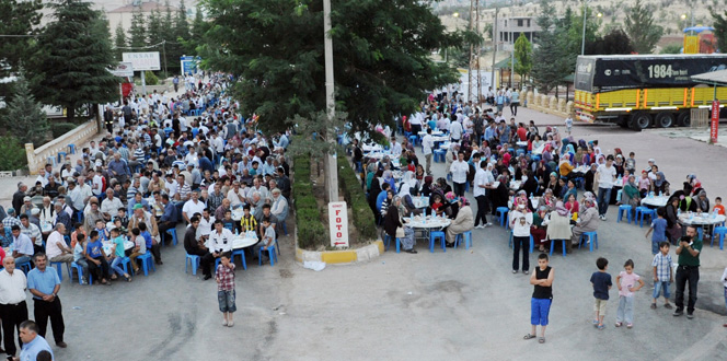 'Zalim terör devletini lanetliyoruz'