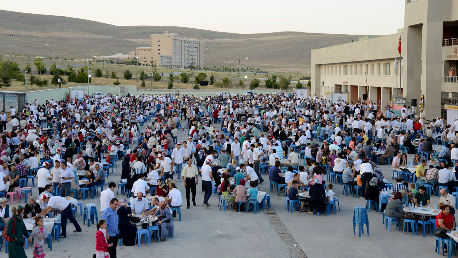 Başkan Akyürek'ten Sağlık Çalışanlarına İftar