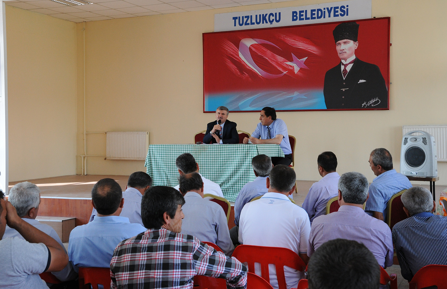 Başkan Akyürek İftarda Yunaklılarla Buluştu