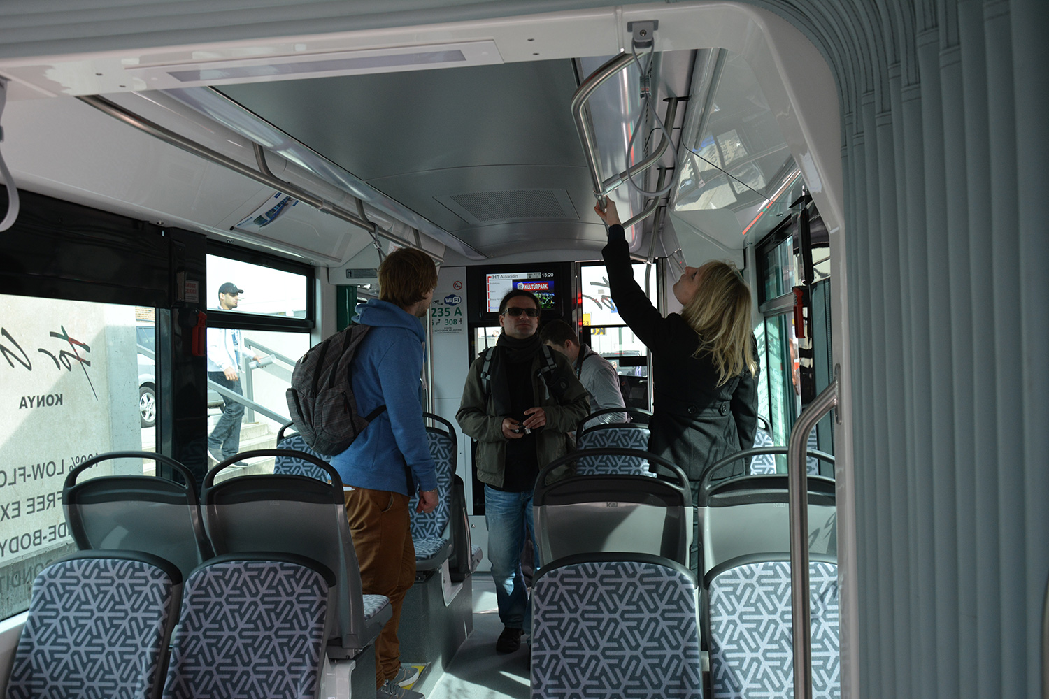 Konya'da Hizmete Giren Tramvaylar Berlin'de Büyük İlgi Gördü