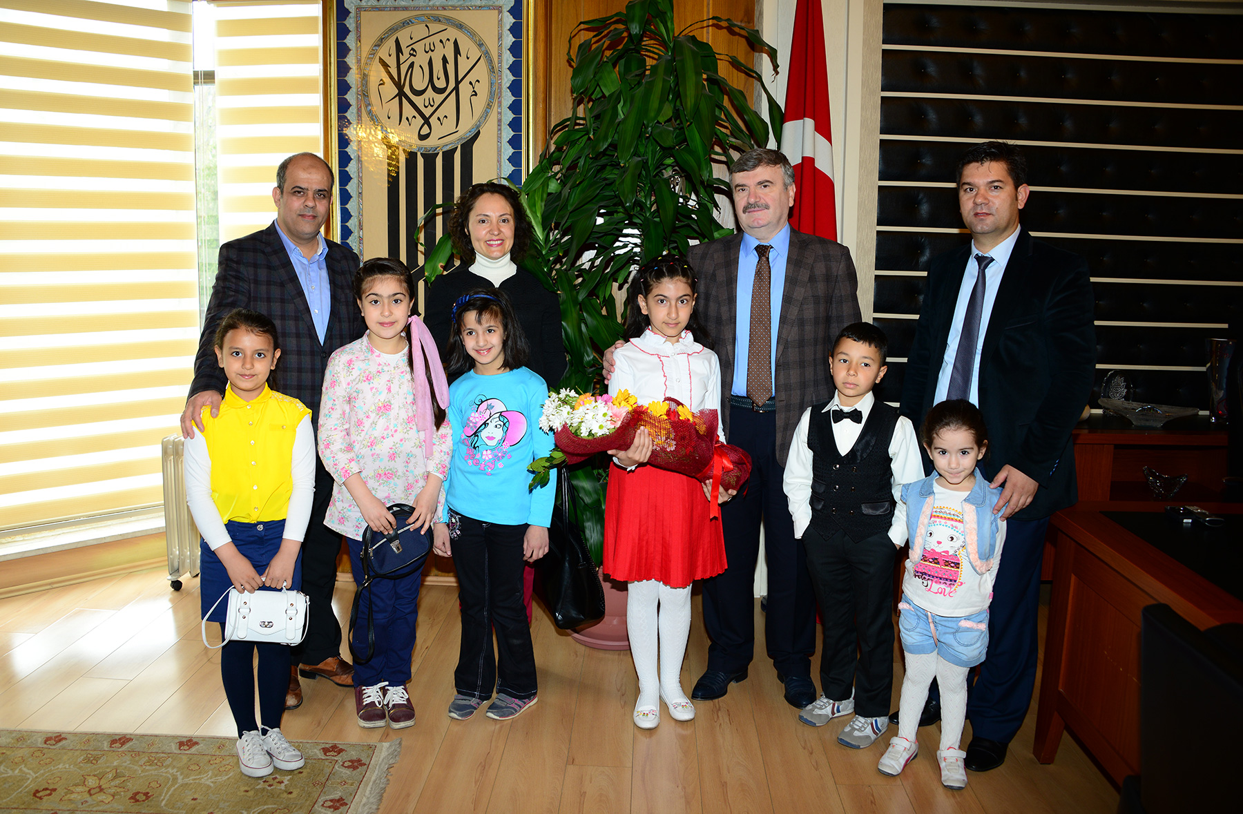 Başkanlık Koltuğuna Ayşe Ceren Küçükiba Oturdu
