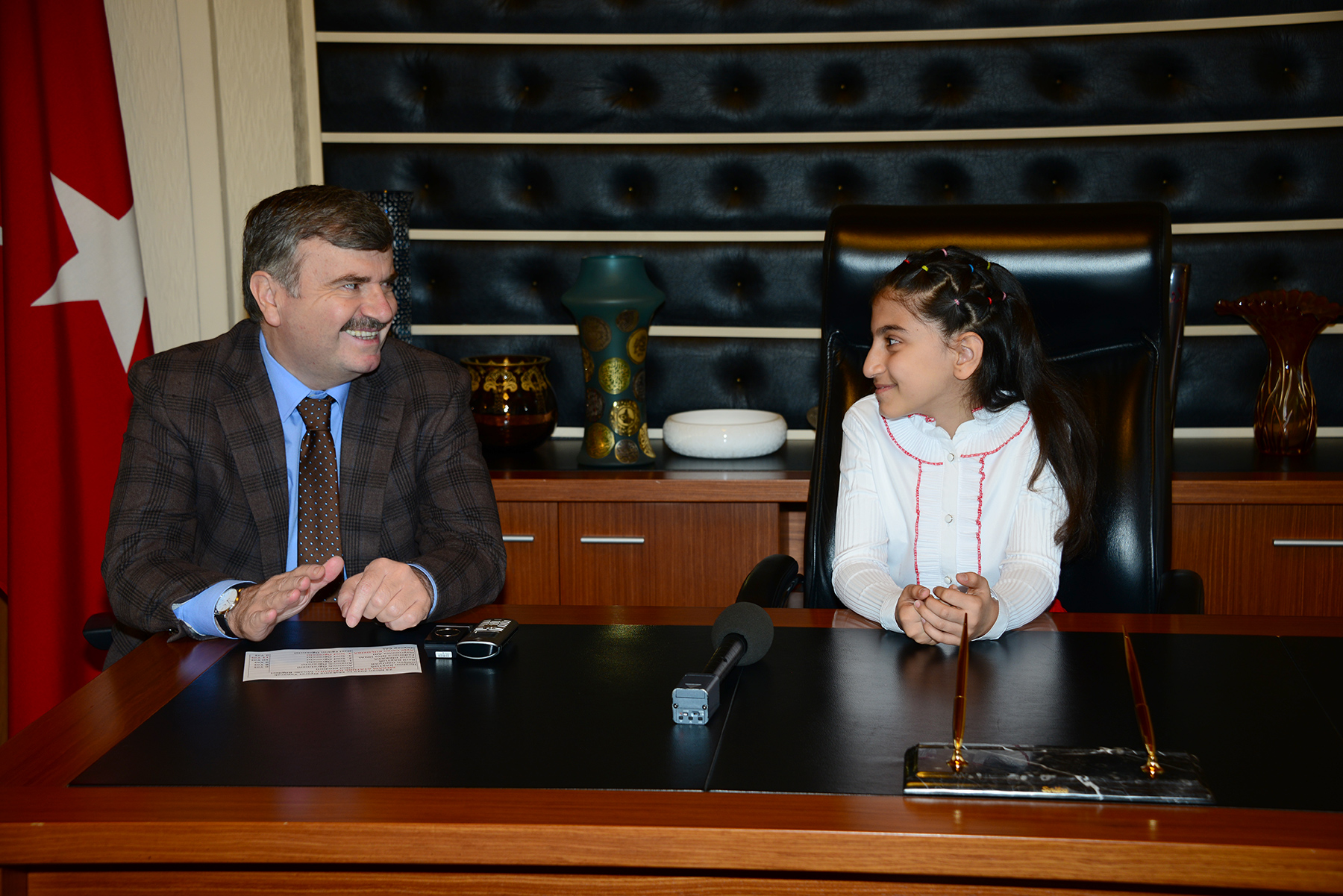 Başkanlık Koltuğuna Ayşe Ceren Küçükiba Oturdu