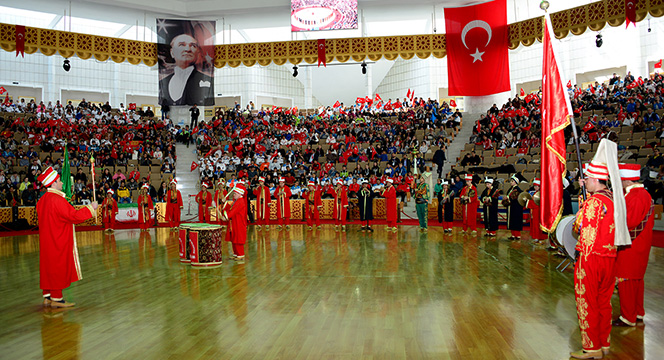 Başkanlık Koltuğuna Ayşe Ceren Küçükiba Oturdu