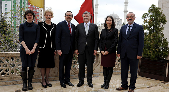 ABD Büyükelçisi Başkan Akyürek'i Ziyaret Etti