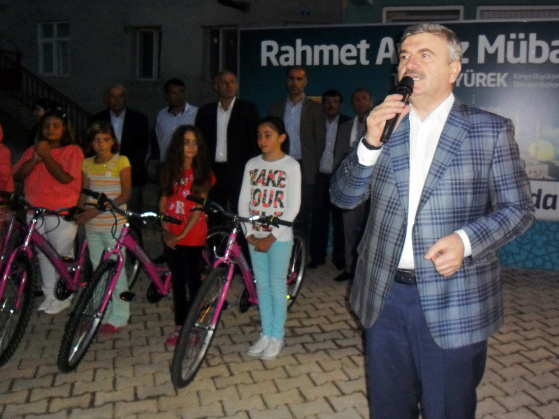 Müslümanlar Bir Binanın Tuğlaları Gibidir