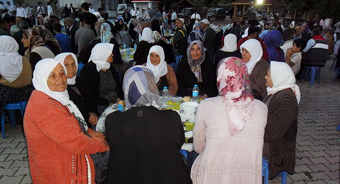 Müslümanlar Bir Binanın Tuğlaları Gibidir