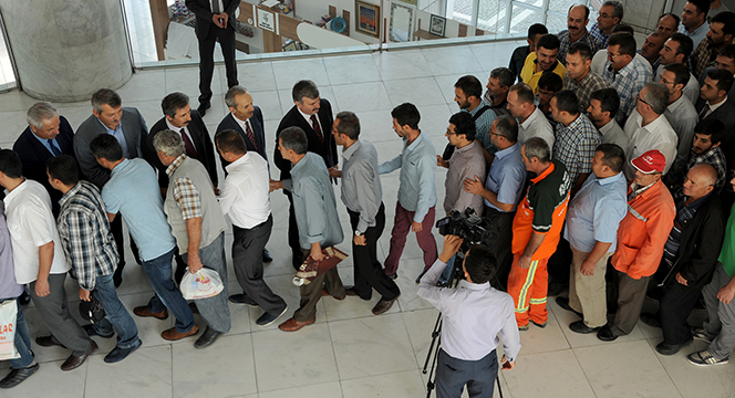 Başkan Akyürek Belediye Personeliyle Bayramlaştı
