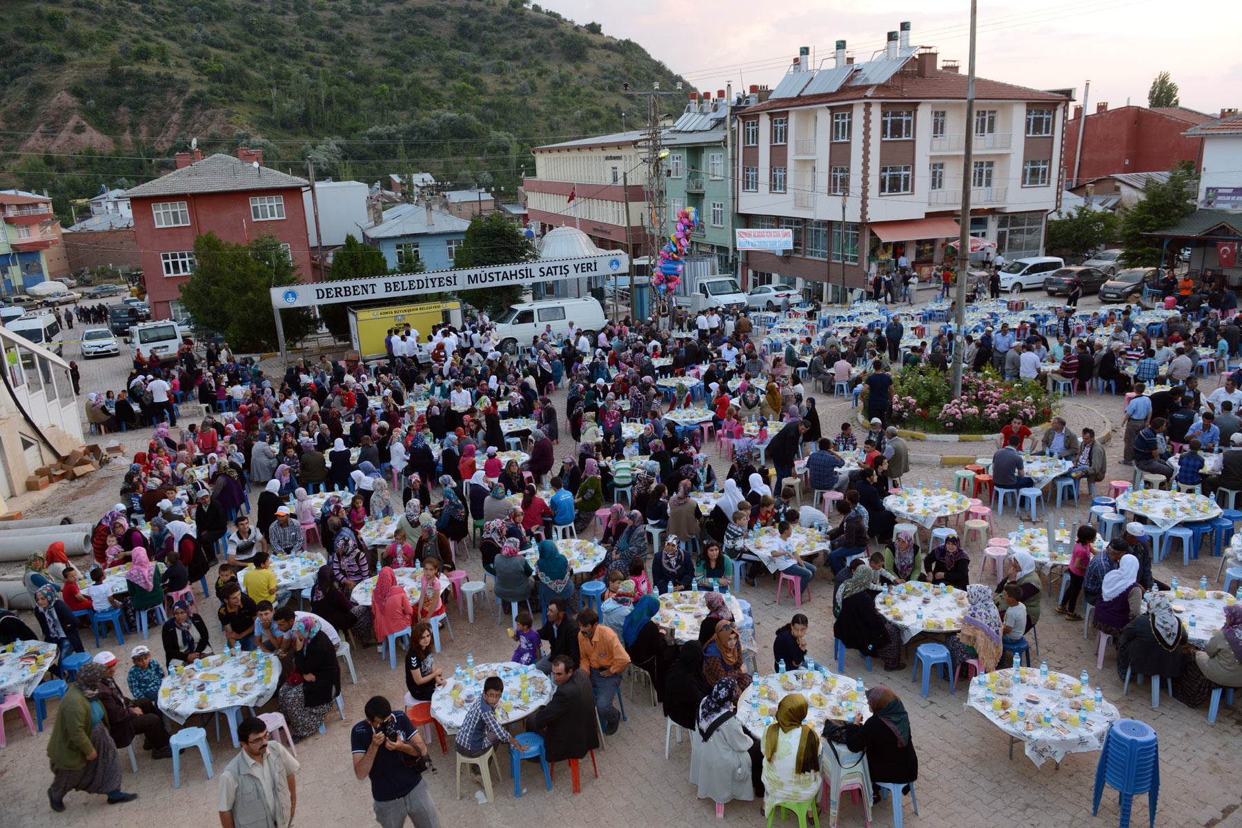 2 Yıl İçinde Bütün Büyükşehir Yolları Tamamlanacak