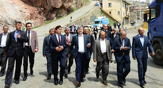 Başkan Akyürek 28 İlçede Yatırımları Başlattı