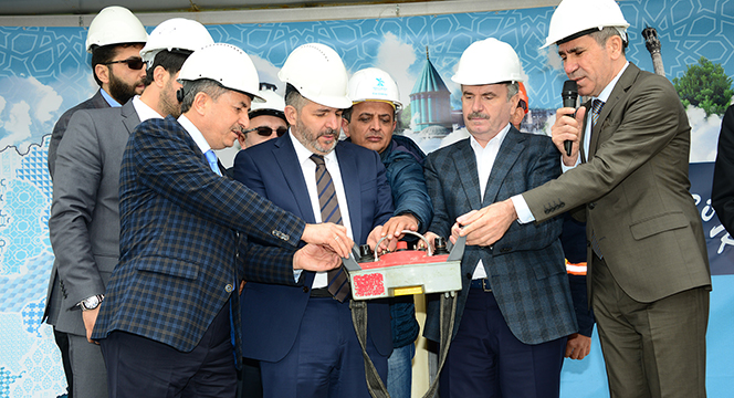 Başkan Akyürek 28 İlçede Yatırımları Başlattı