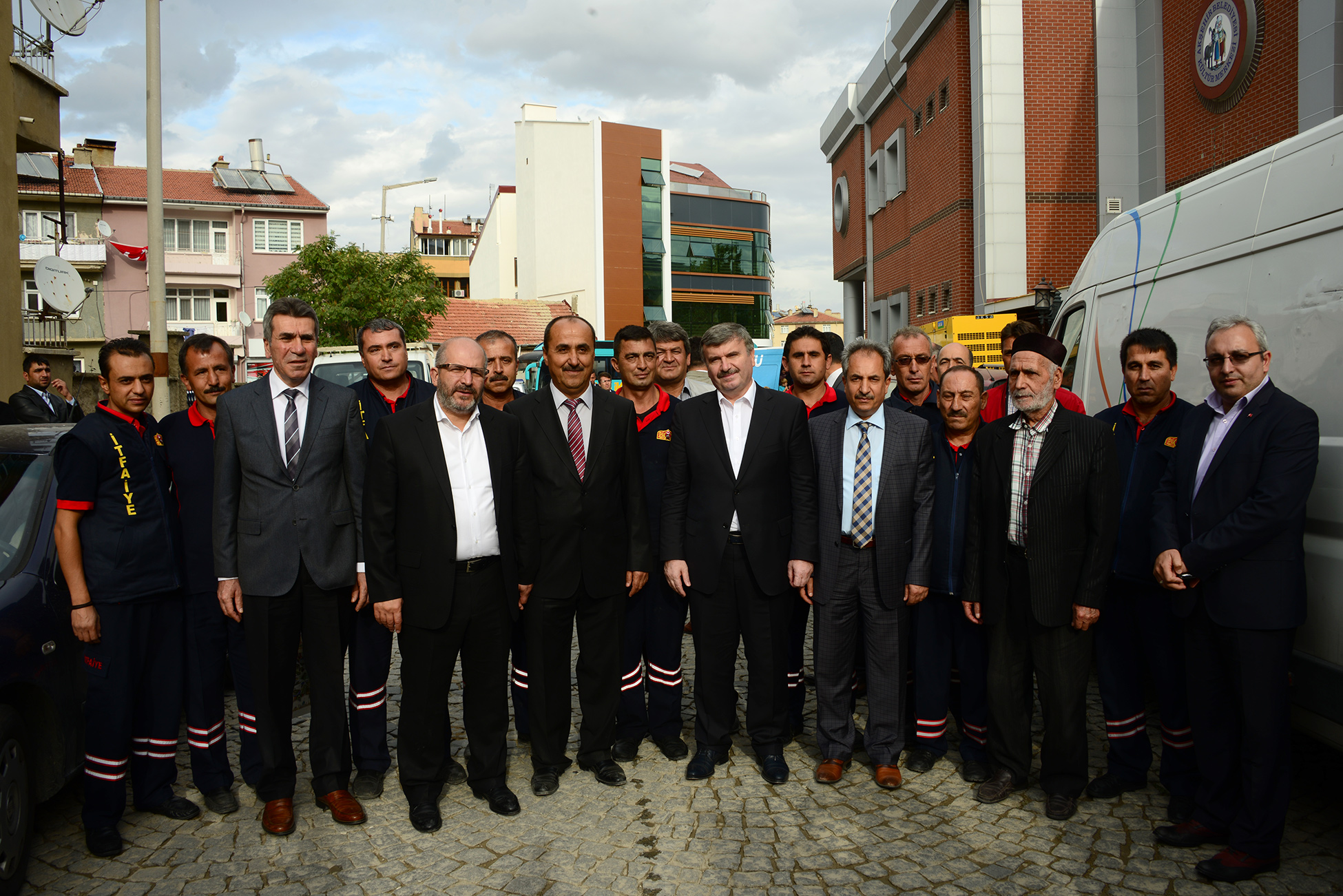 Lider Ülke Yürüyüşüne Katkı Yapıyoruz