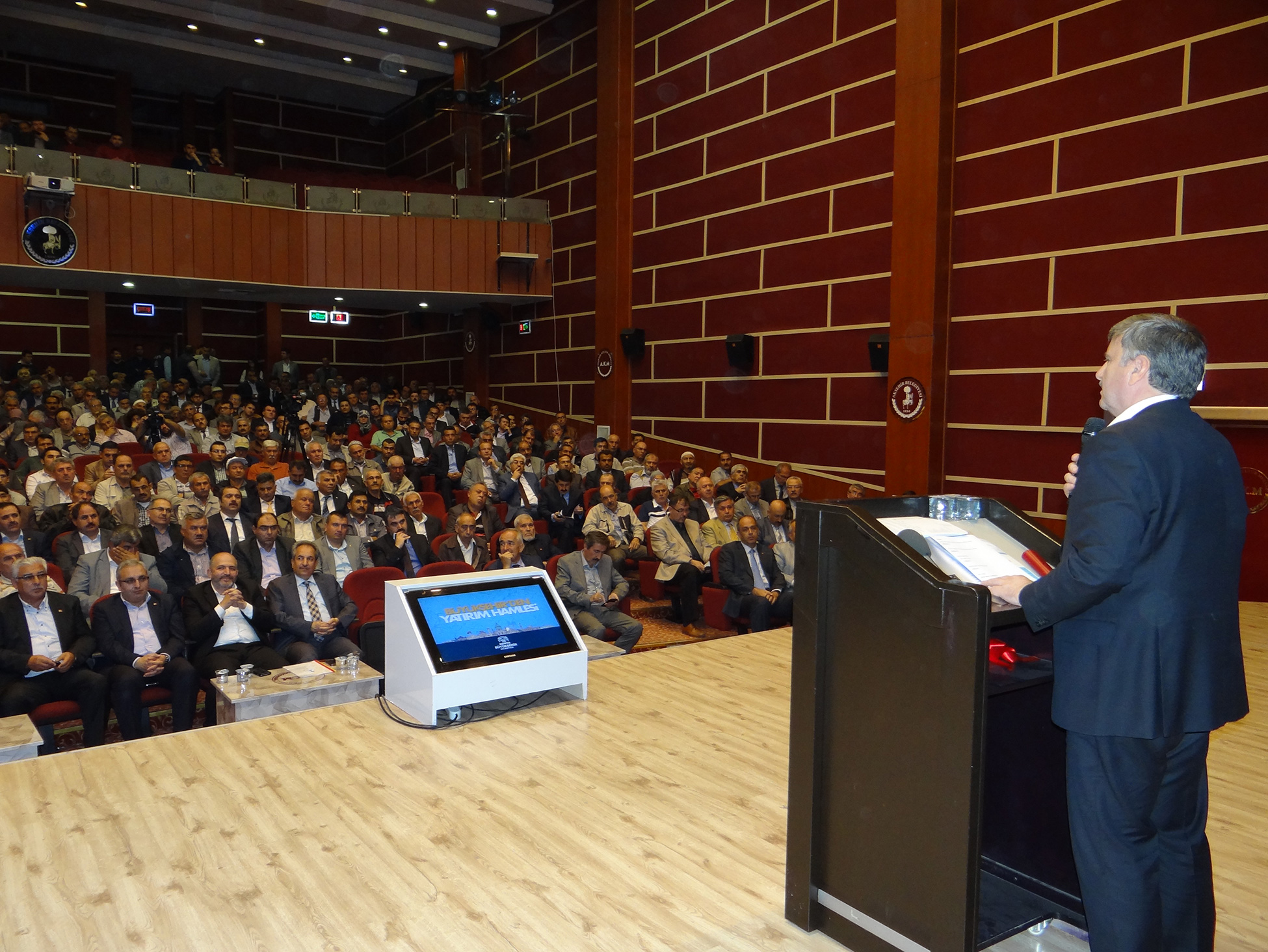 Lider Ülke Yürüyüşüne Katkı Yapıyoruz