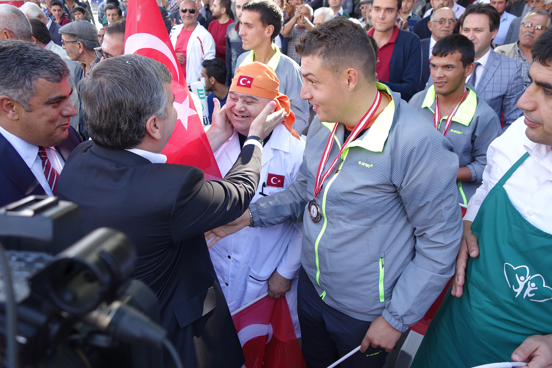 İlçelerdeki Yatırım Hamlesi 4 İlçede Birden Devam Etti 
