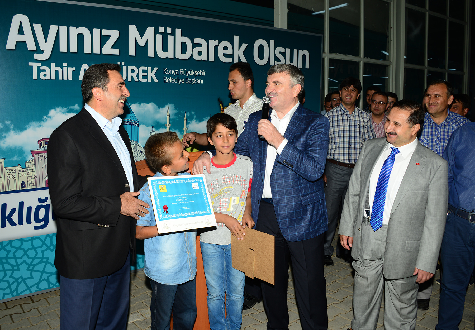 'Çocuklarımızı Milli ve Manevi Değerlere Bağlı Yetiştirelim'