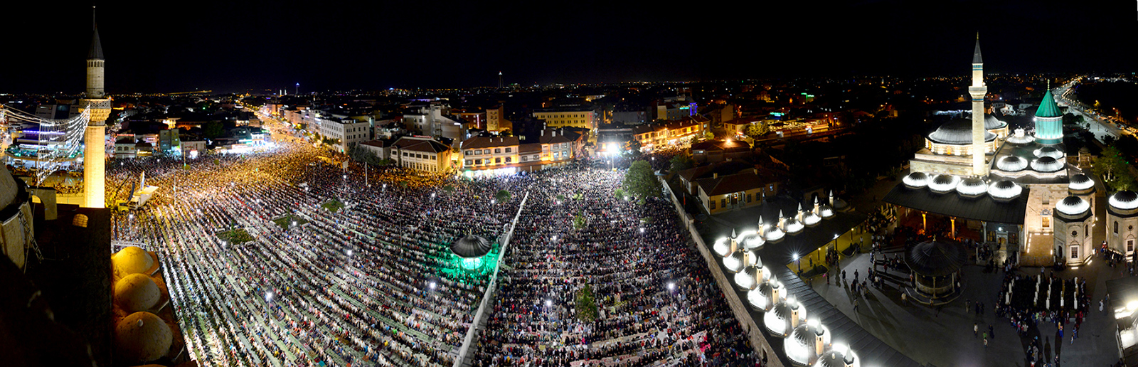 Mevlana Meydanı'nda Muhteşem Kadir Gecesi Coşkusu