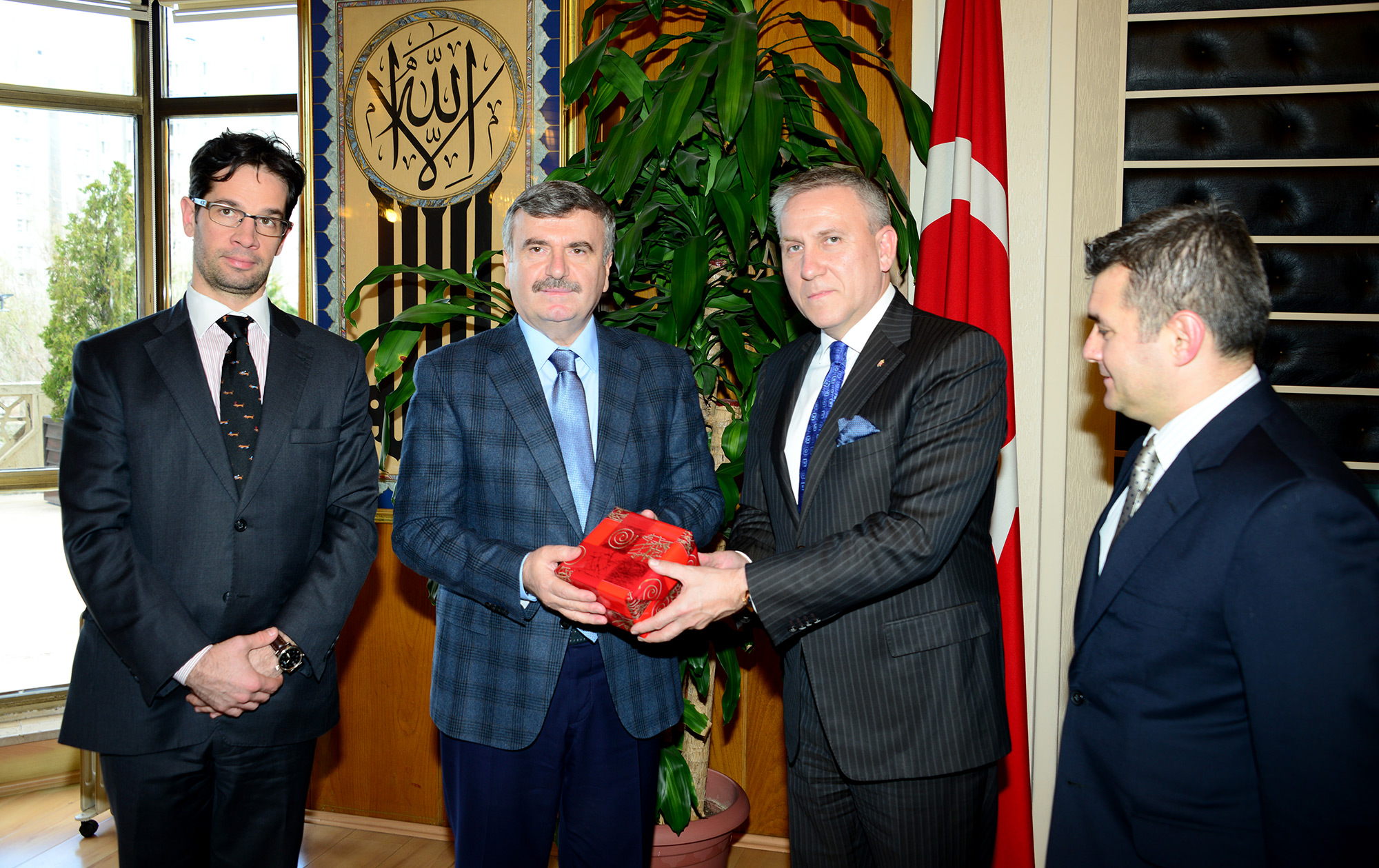 Macaristan Büyükelçisi Başkan Akyürek'i Ziyaret Etti