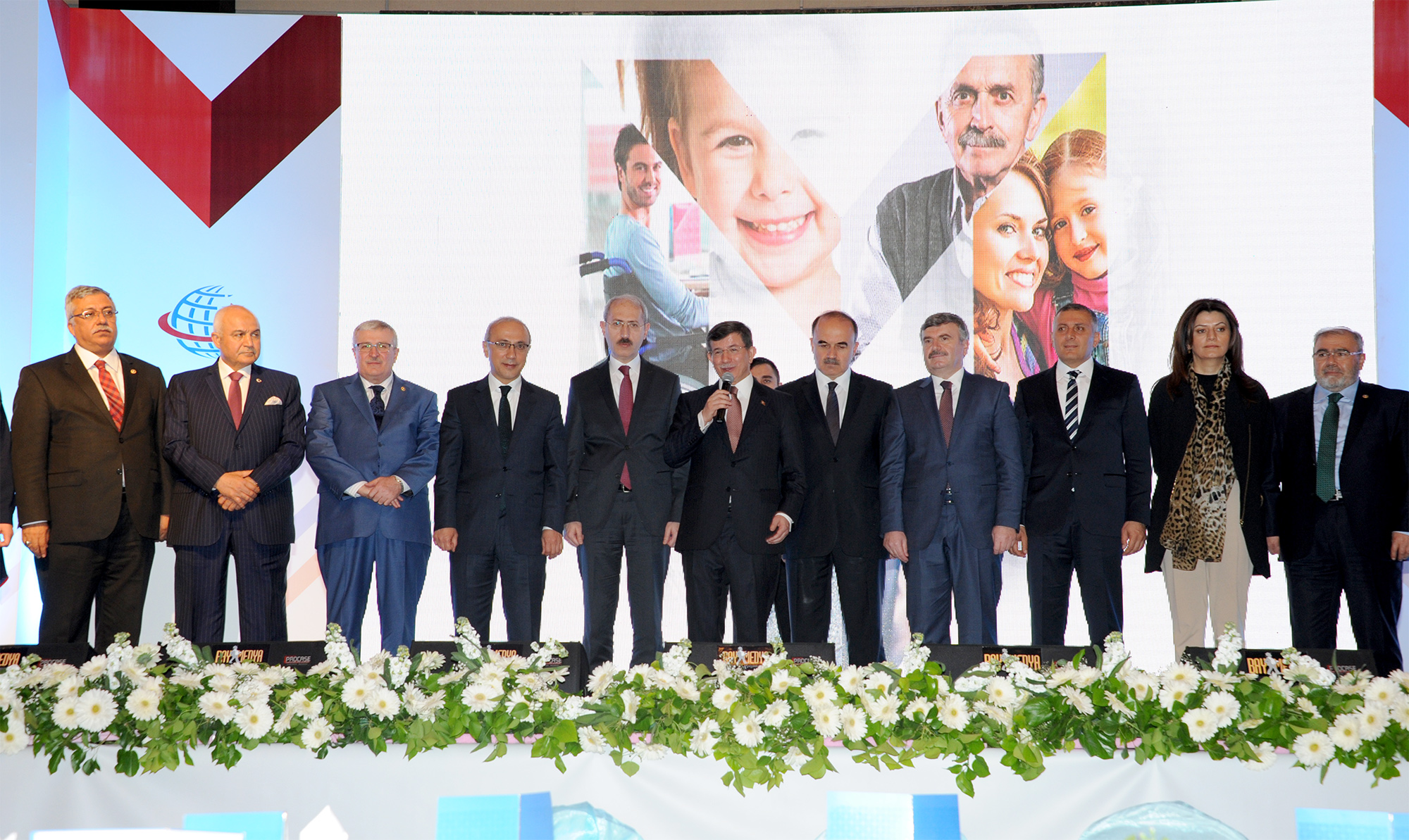 Başbakan Davutoğlu'ndan Konya'ya Metro Müjdesi