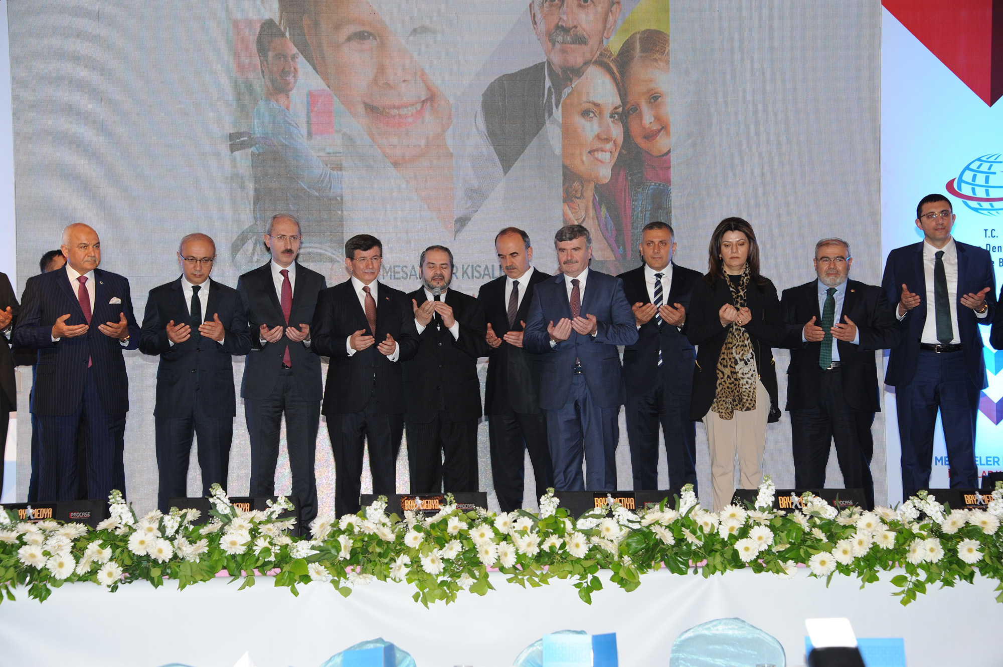 Başbakan Davutoğlu'ndan Konya'ya Metro Müjdesi