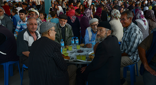 Kardeşlik İftarları Devam Edecek